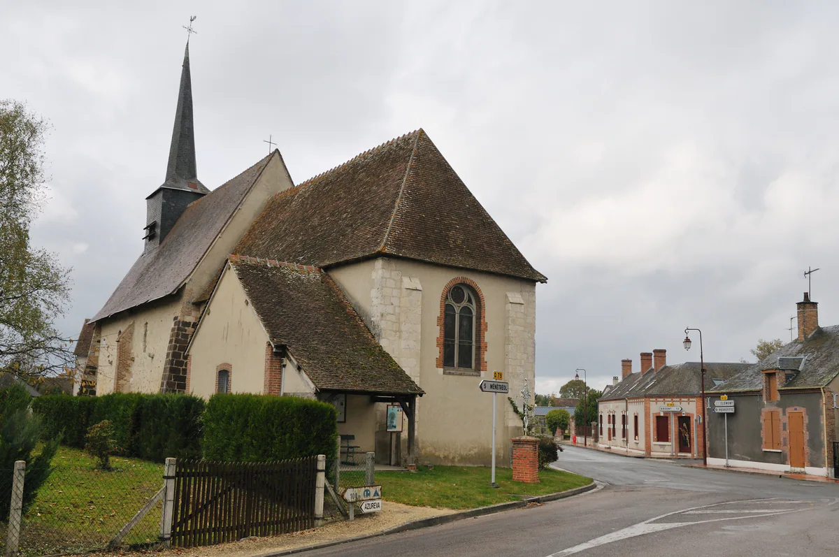 Église Sainte-Montaine au carrefour du centre du village